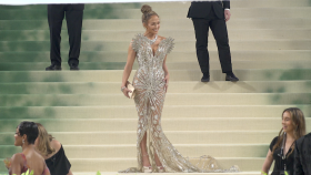 Met Gala 2024 Jennifer Lopez Zendaya Chris Hemsworth Sydney Sweeney Kylie Jenner Nicki Minaj and More