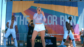 Betty Who Joins LG Electronics and Amper Music to Make the Most Motivational Song Ever