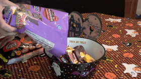 BOO Survey Says Parents Steal 86 of Their Kids Candy Haul